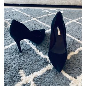 🔸BCBGeneration Black Suede Heels size 5.5